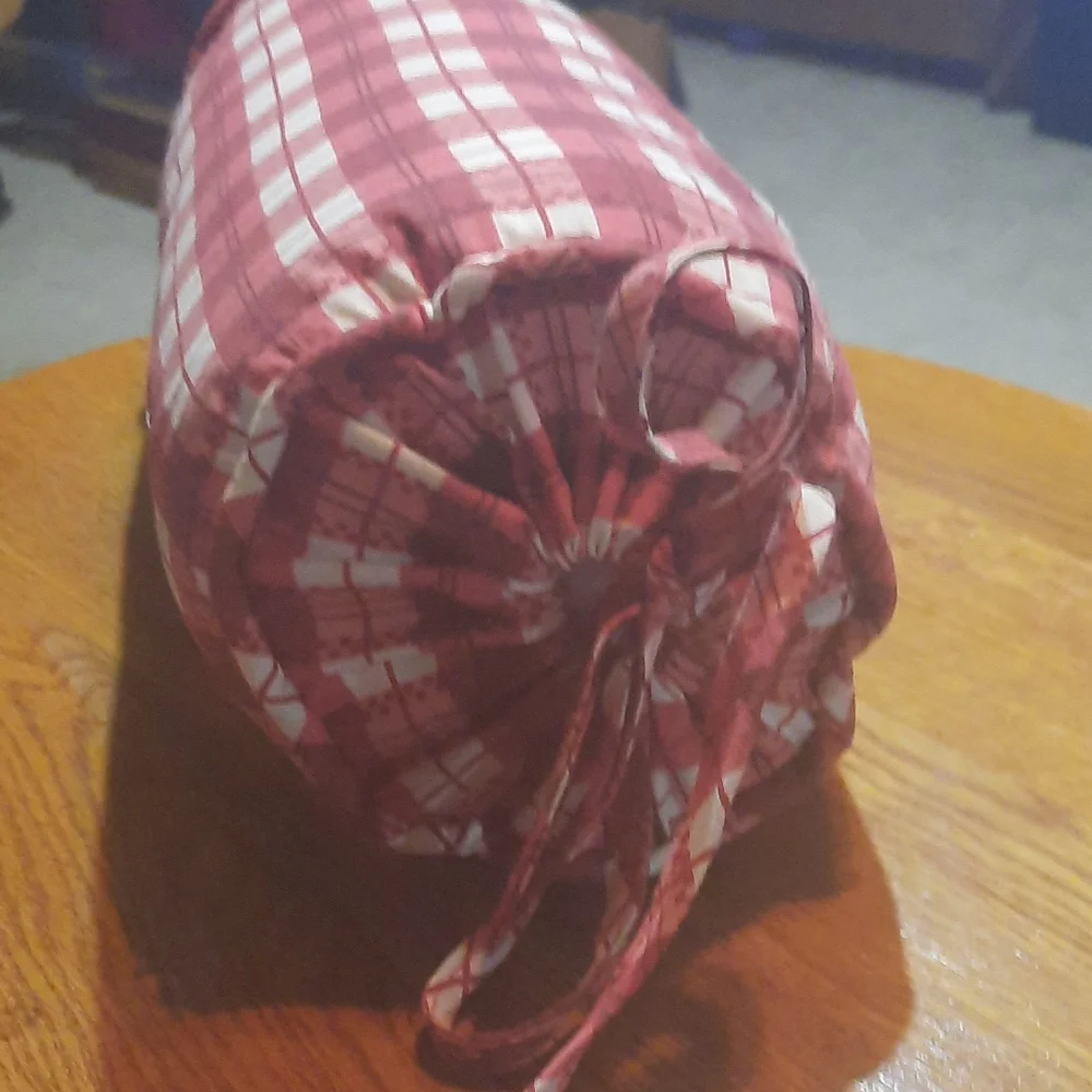 Neck roll pillow